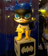 Molly Batgirl Disguise Artist Mix Figure-Preorder