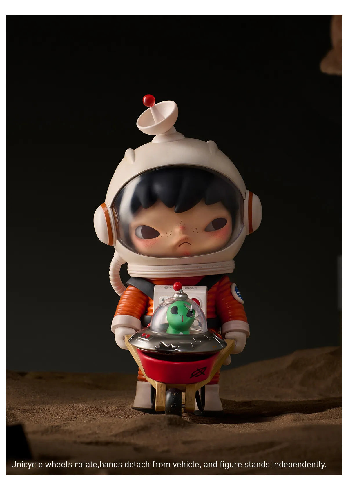 Hirono Search for Aliens Figurine
