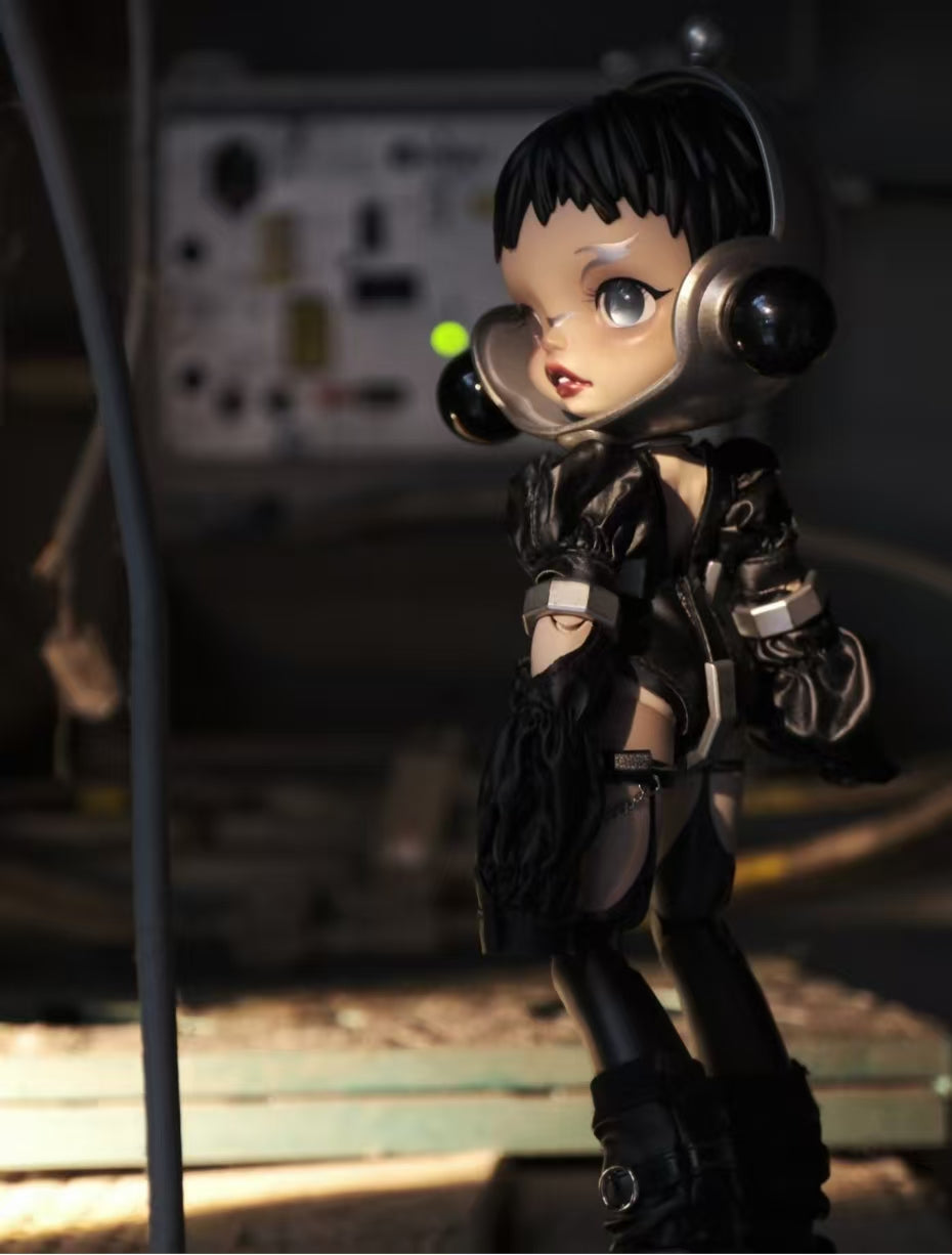 SKULLPANDA The Unknown 1/6 Action Figure