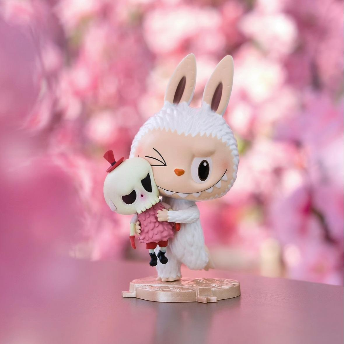 Sweetness figure We are the Monsters-PREORDER