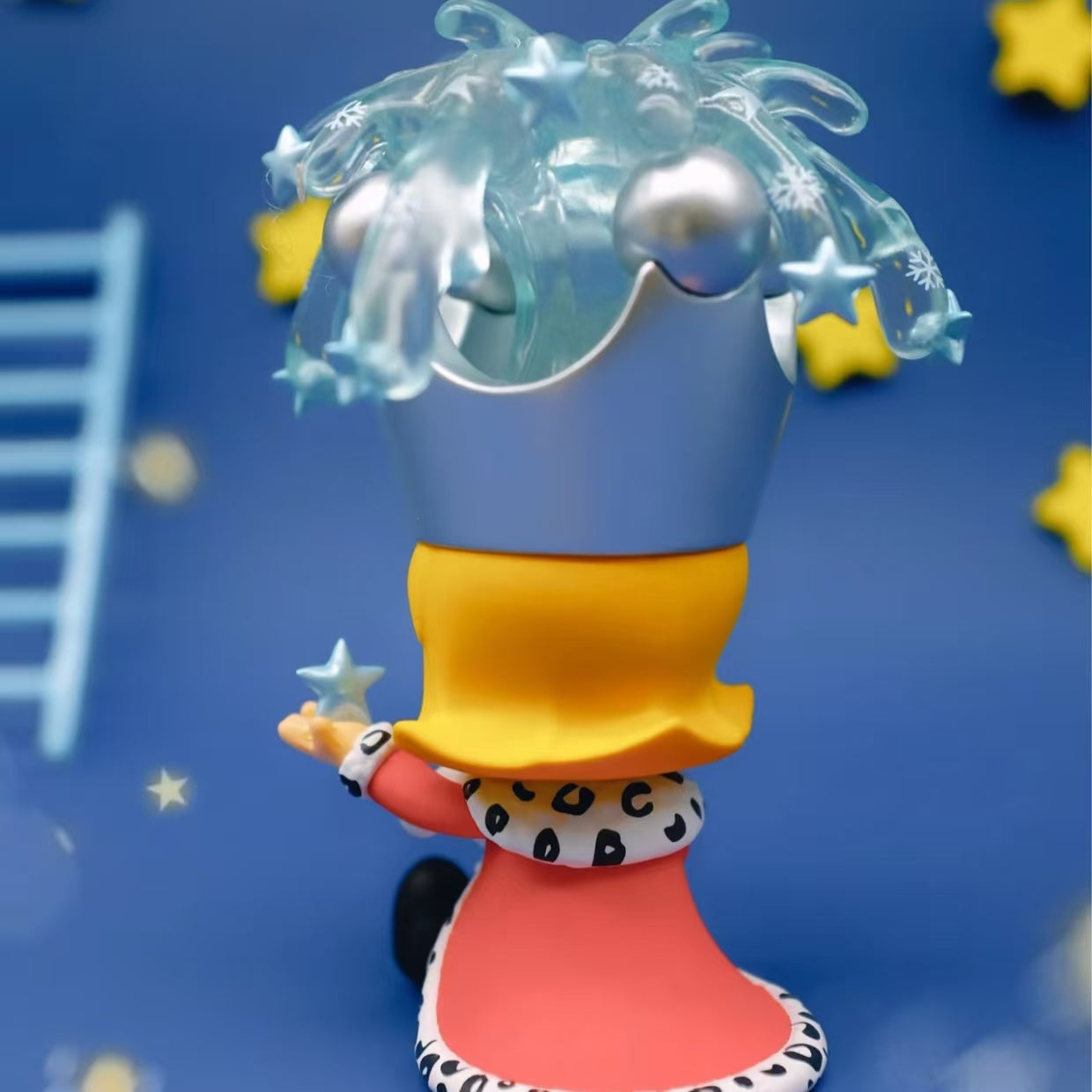 MOLLY Shooting Star Figurine
