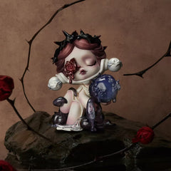 SKULLPANDA The Glimpse Figure