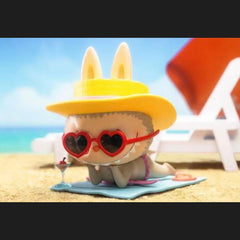 THE MONSERS Beach Figurine-preorder