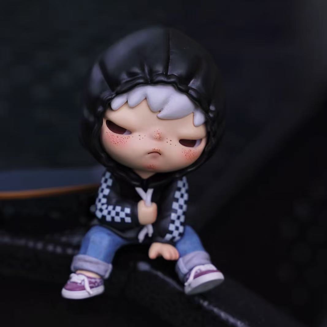 Hirono Vans Limited Hanging Card