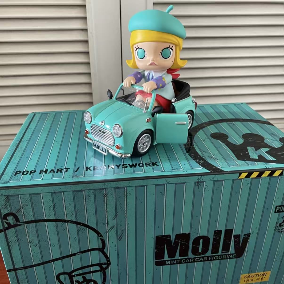 MOLLY Mint Car Car Sereis Figurine-preorder