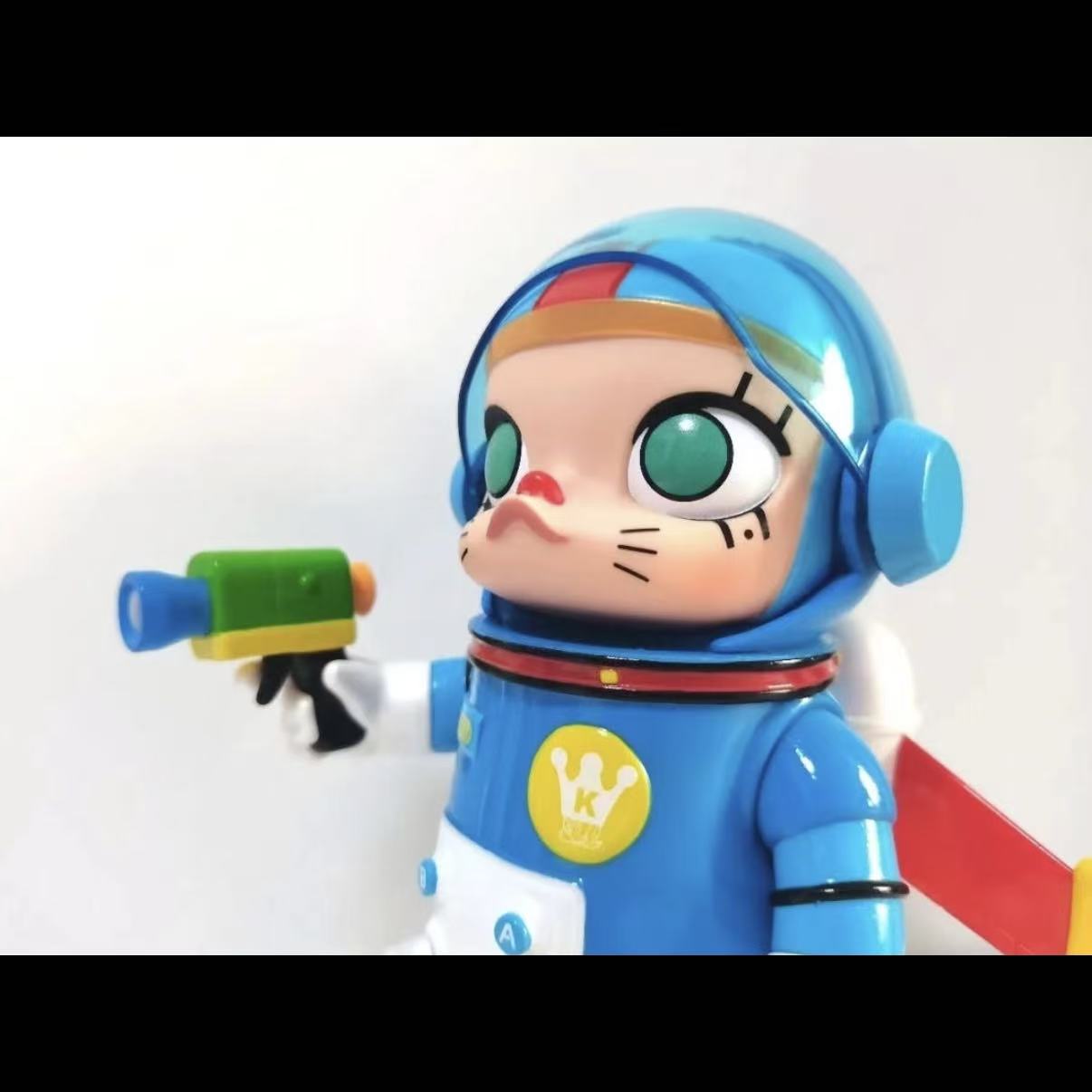 Molly SPACE CAT-BLUE AND WHITE Version)-opened box-preorder